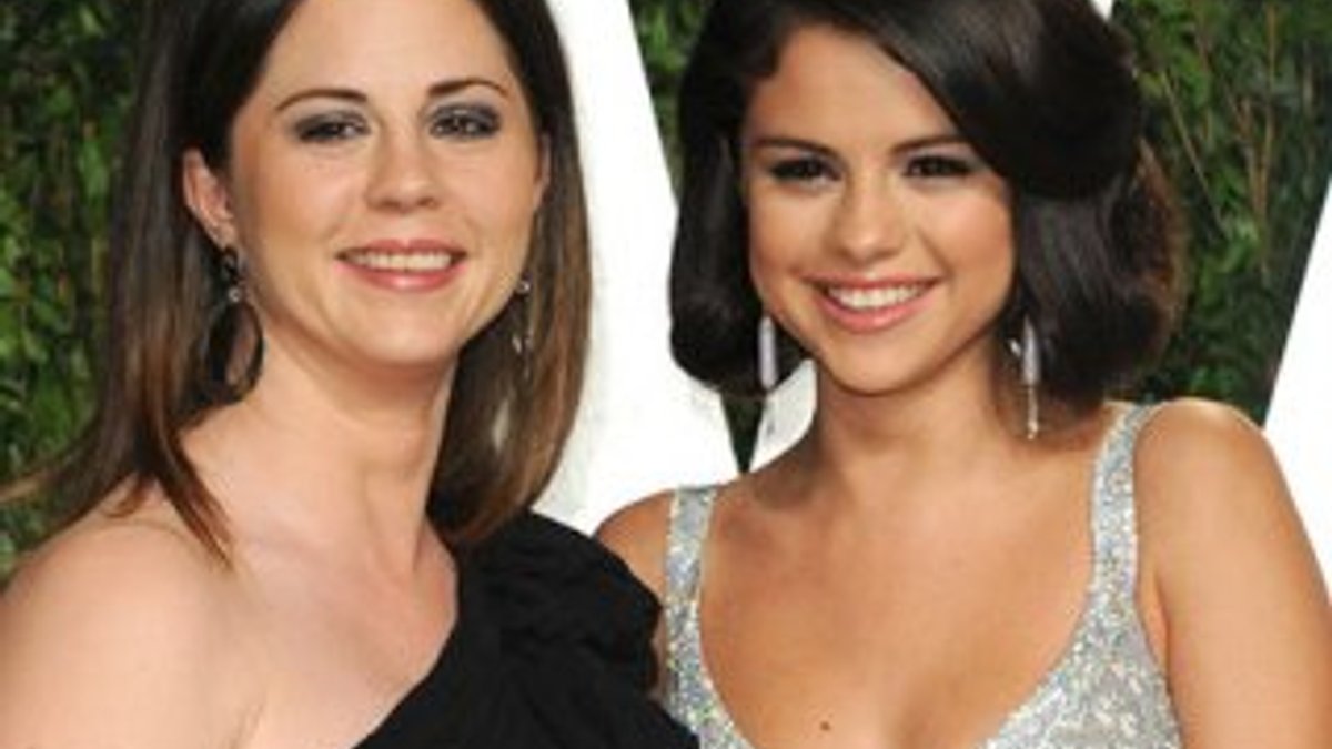 Selena Gomez annesini hastanelik etti