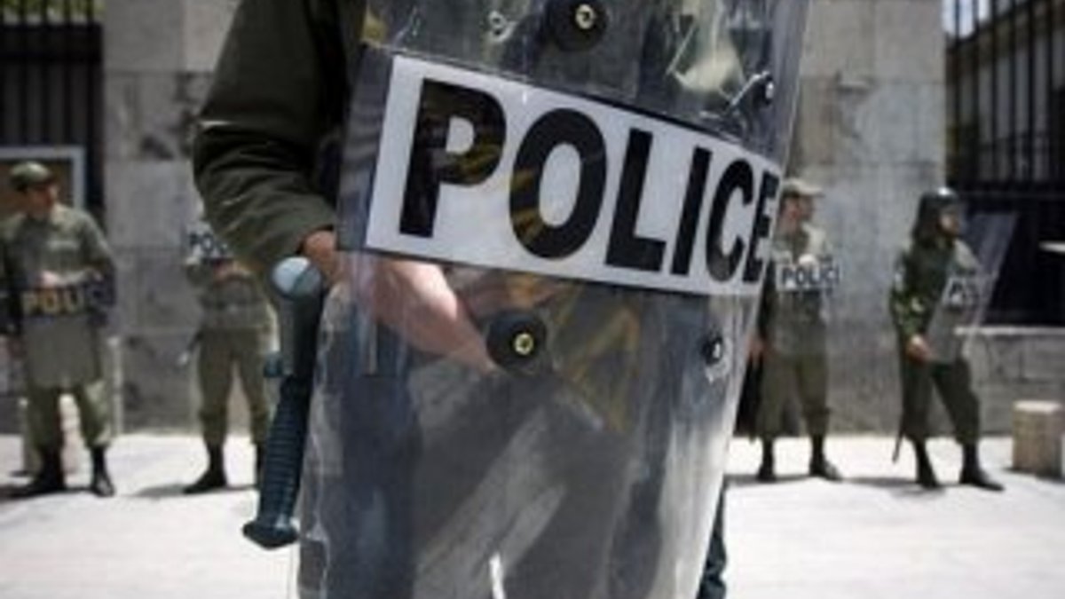 İran'da parti yapan 230 kişi gözaltına alındı