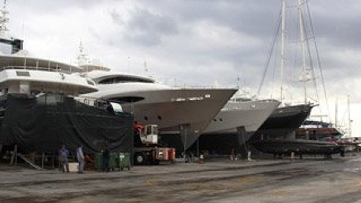 Milyon dolarlık tekneler Bodrum'da yaza hazırlanıyor