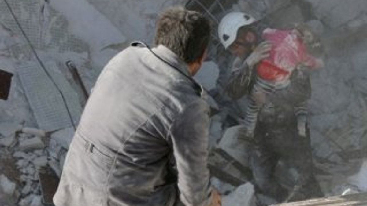 İdlib'e bombardıman sürüyor