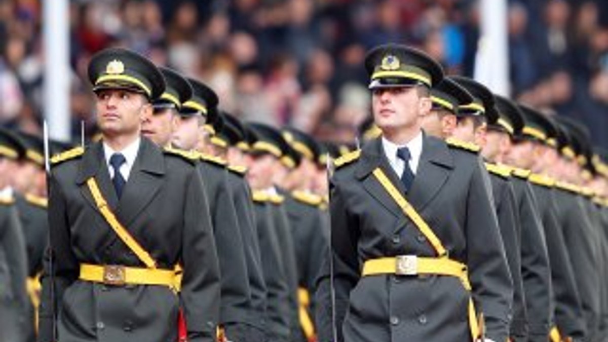 Milli Savunma Bakanı: 9 bin 753 subay ve astsubay yetiştirilecek