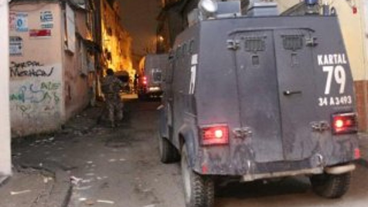 İstanbul'da 30 adrese narkotik baskını