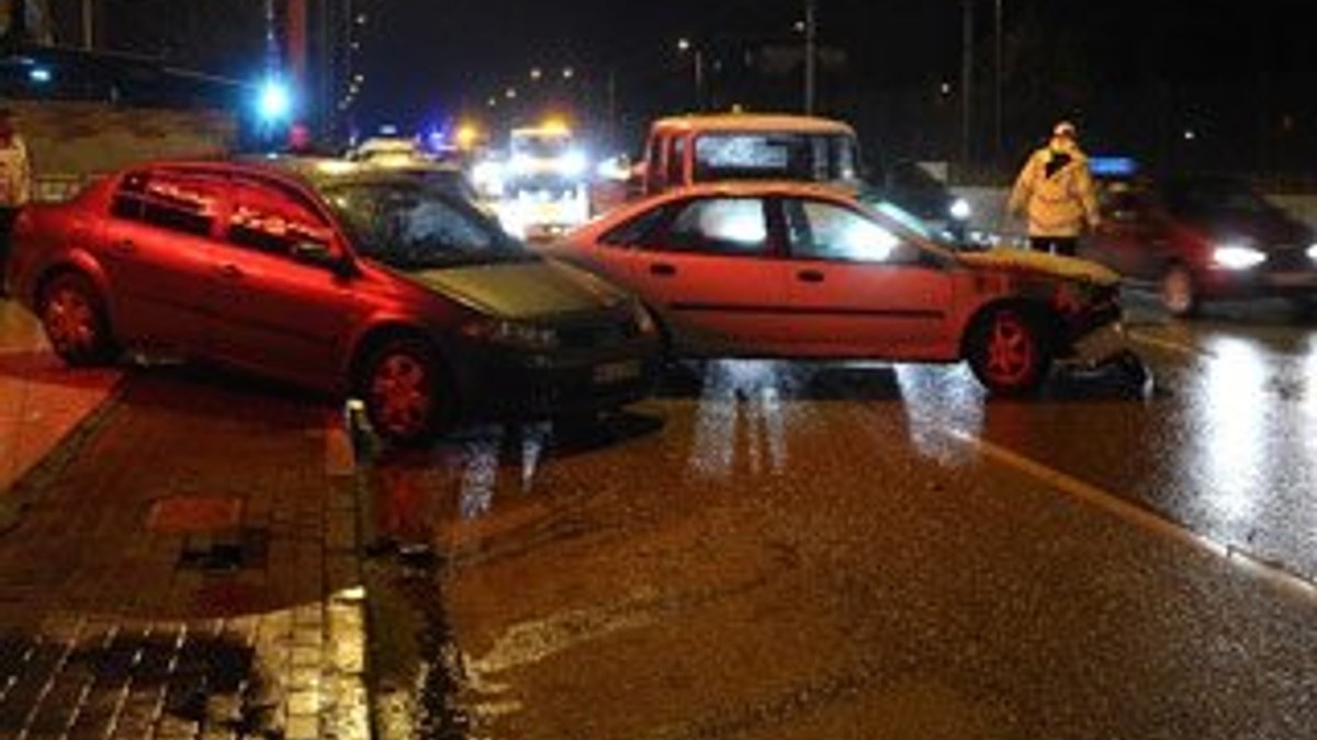 Bursa’da kaza yapan araç 7 araca çarptı