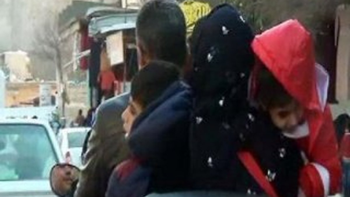 Şanlıurfa'da 5 kişilik ailenin tehlikeli yolculuğu