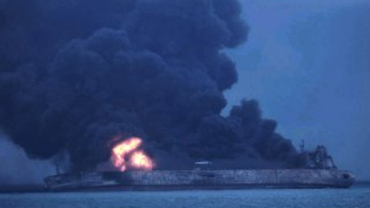 Batan tankerin mürettebatı için İran'da 1 günlük yas