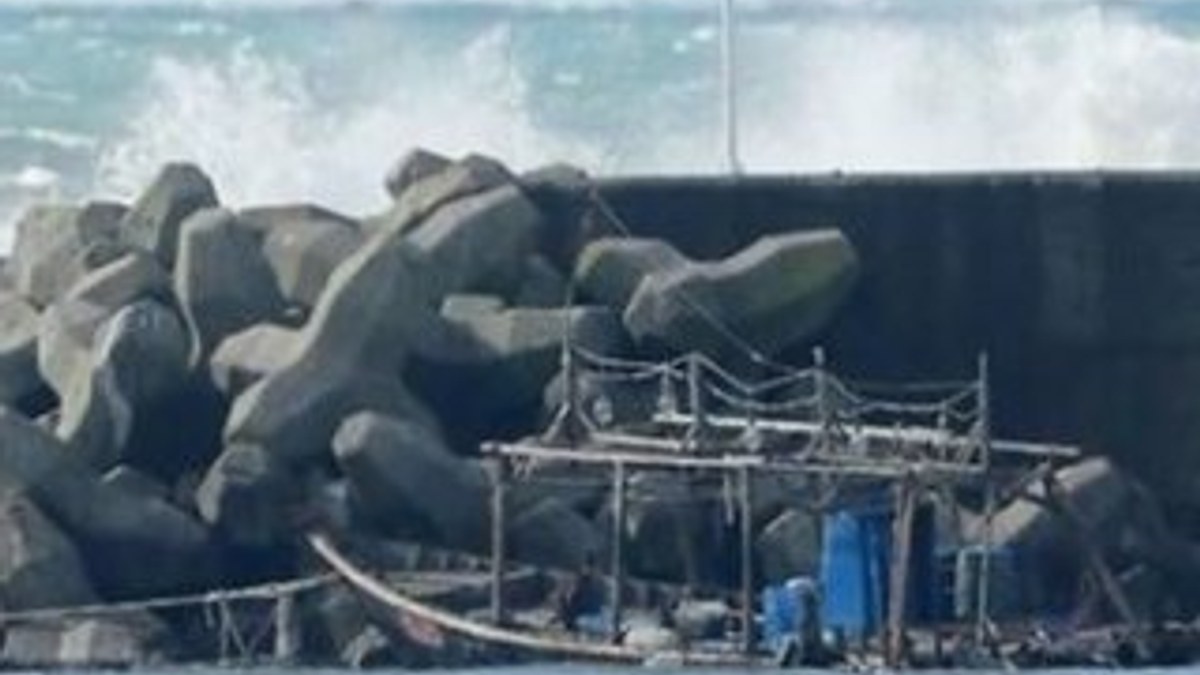Japonya'da sahile vuran tekneden 7 ceset çıktı