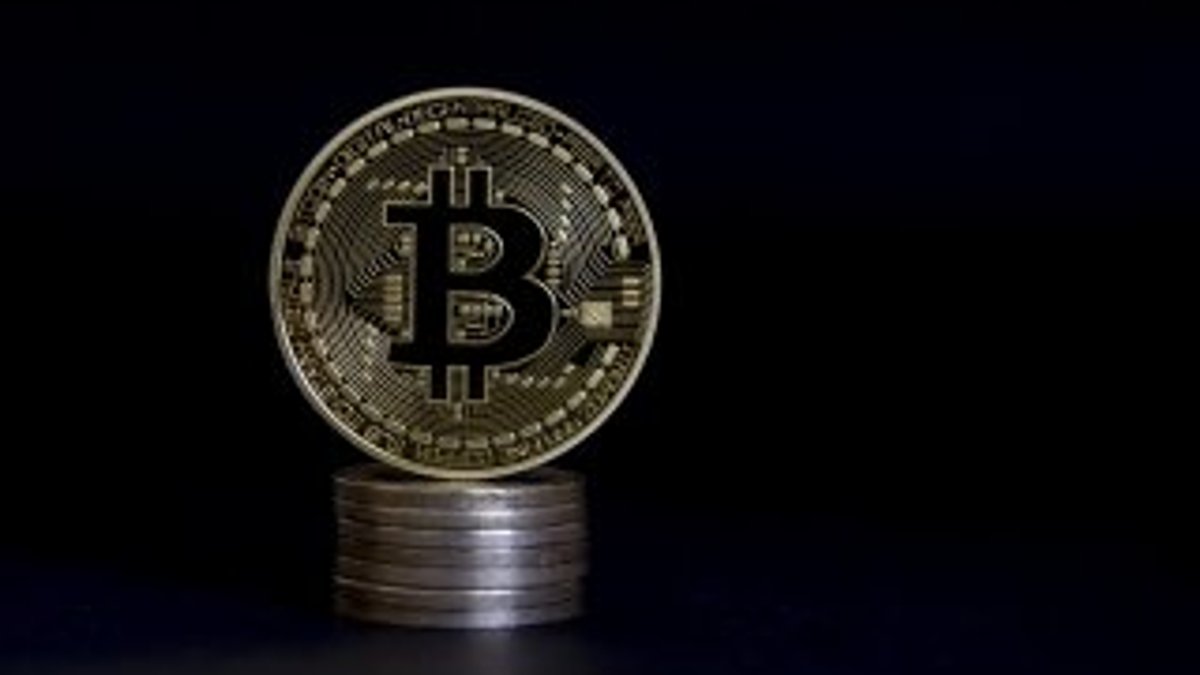 Bitcoin 10 bin doların altına düştü