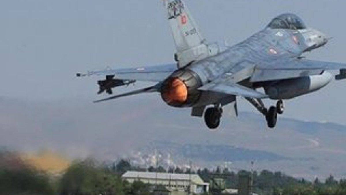 Türk jetleri Hatay'a roket atan PYD mevzilerini vurdu