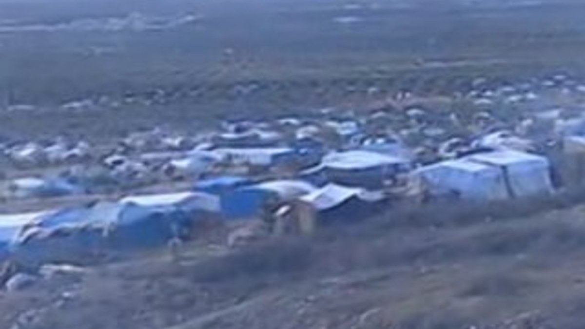 Afrin'den kaçan binlerce kişinin kaldığı çadırlar