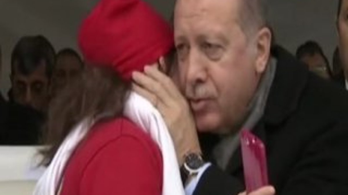 Cumhurbaşkanı Erdoğan ile küçük kızın sohbeti