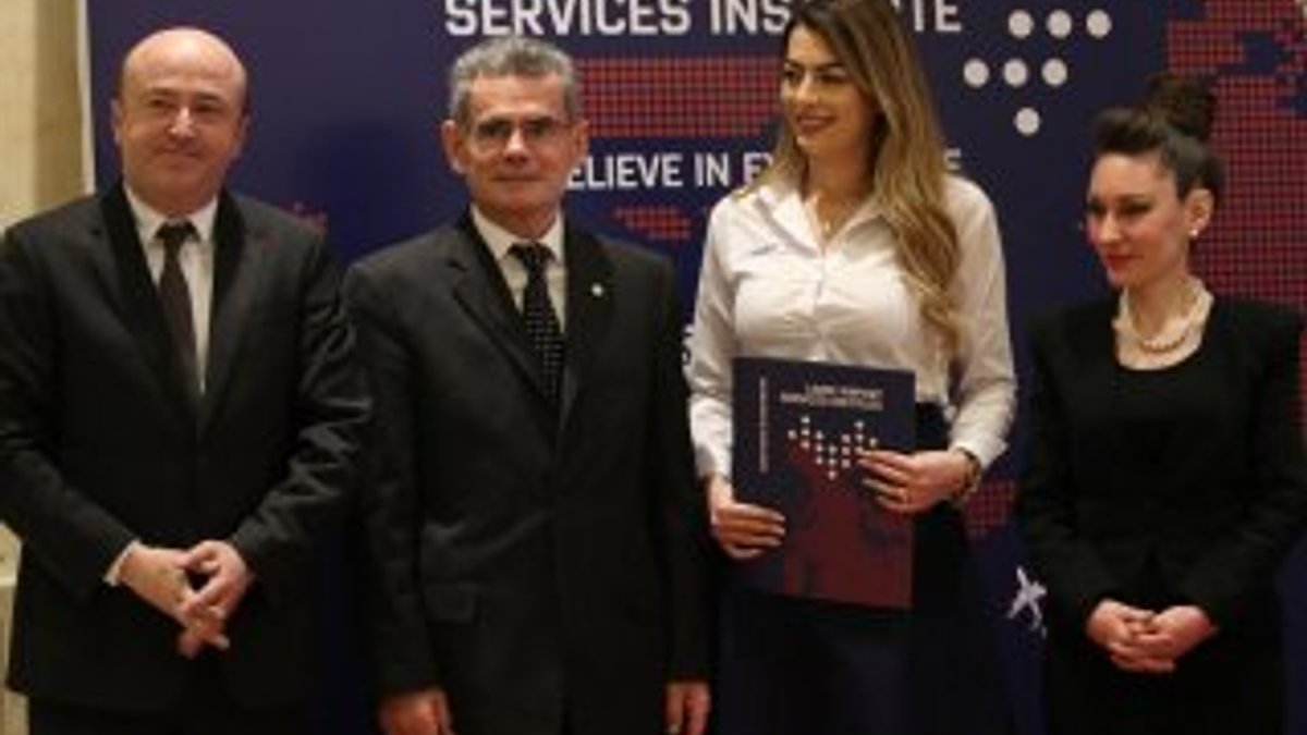 Kosova'da eğitimini tamamlayanlara sertifika verildi