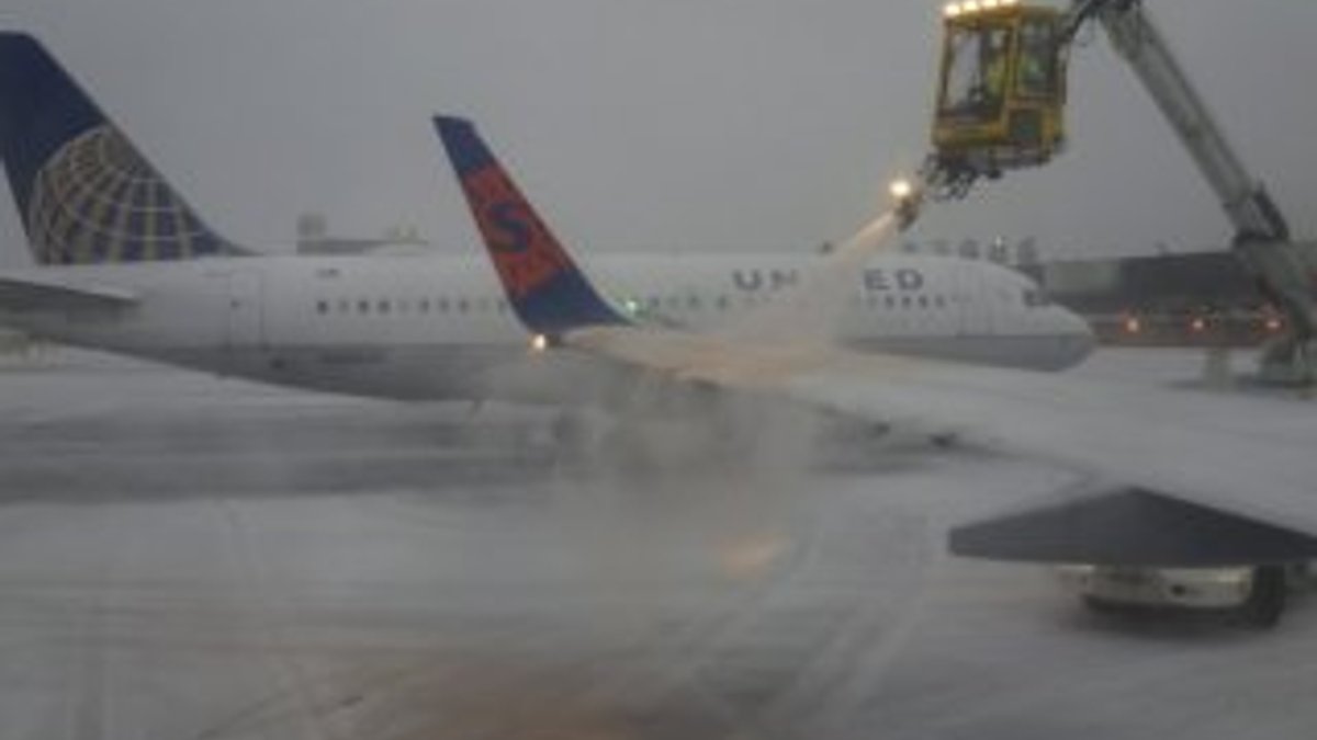 ABD’de kar yağışı nedeniyle bin 300 uçuş iptal