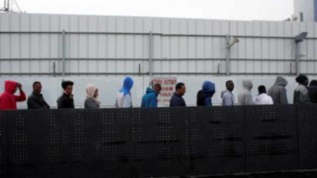 İsrail'den Afrikalı göçmenlere: 'Ya göç ya da hapis'