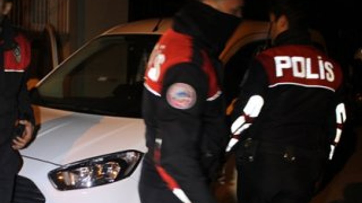 Adana'da polisten kaçan şüphelilerden biri yakalandı
