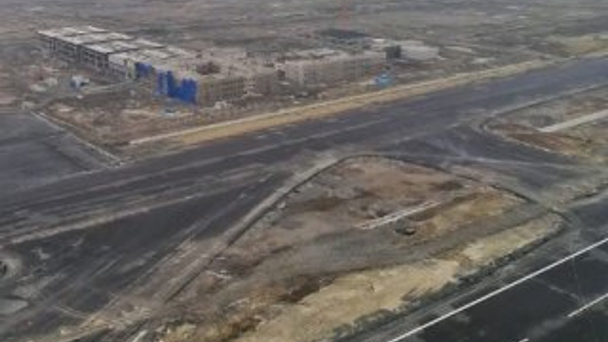 Üçüncü Havalimanı'nın biten pisti havadan görüntülendi