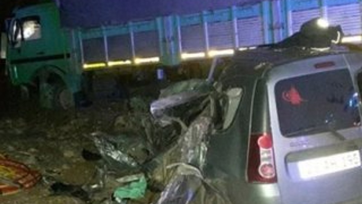 Erzurum'daki kazada aynı aileden 4 kişi hayatını kaybetti