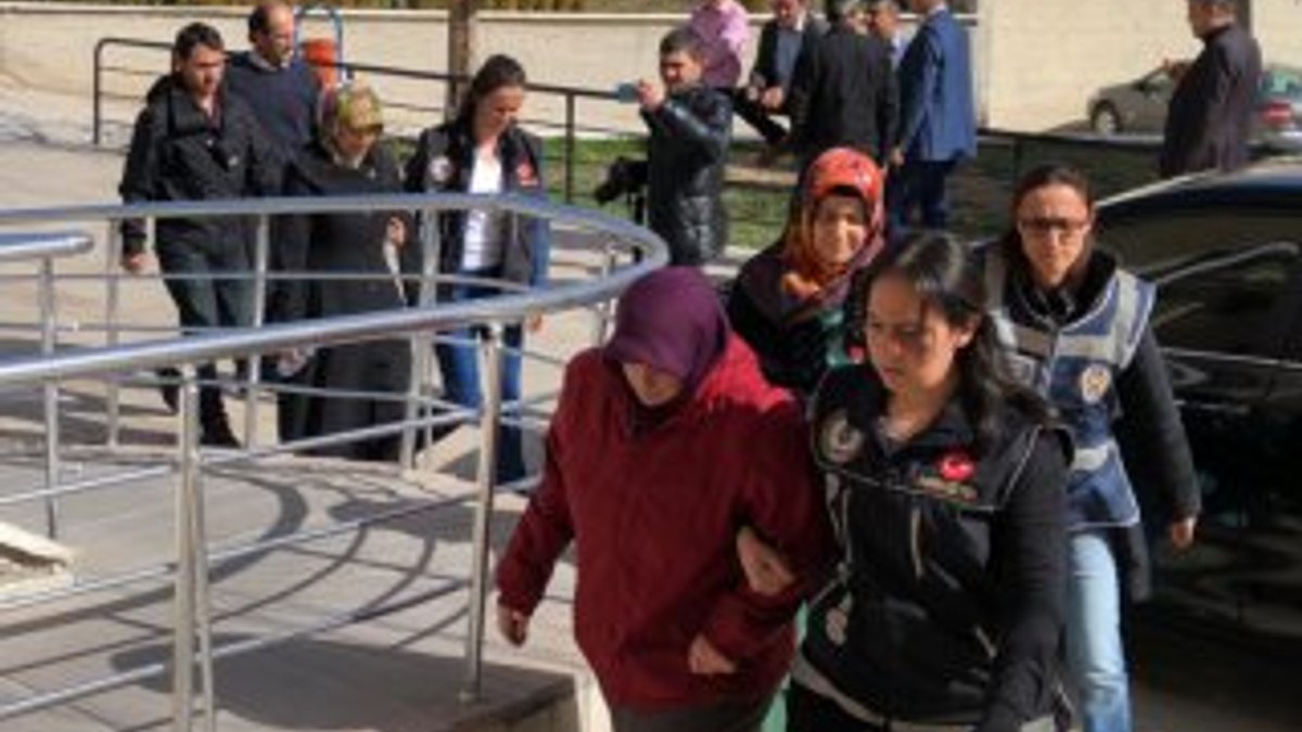 Karaman'da FETÖ'nün mahrem kadın imamları tutuklandı