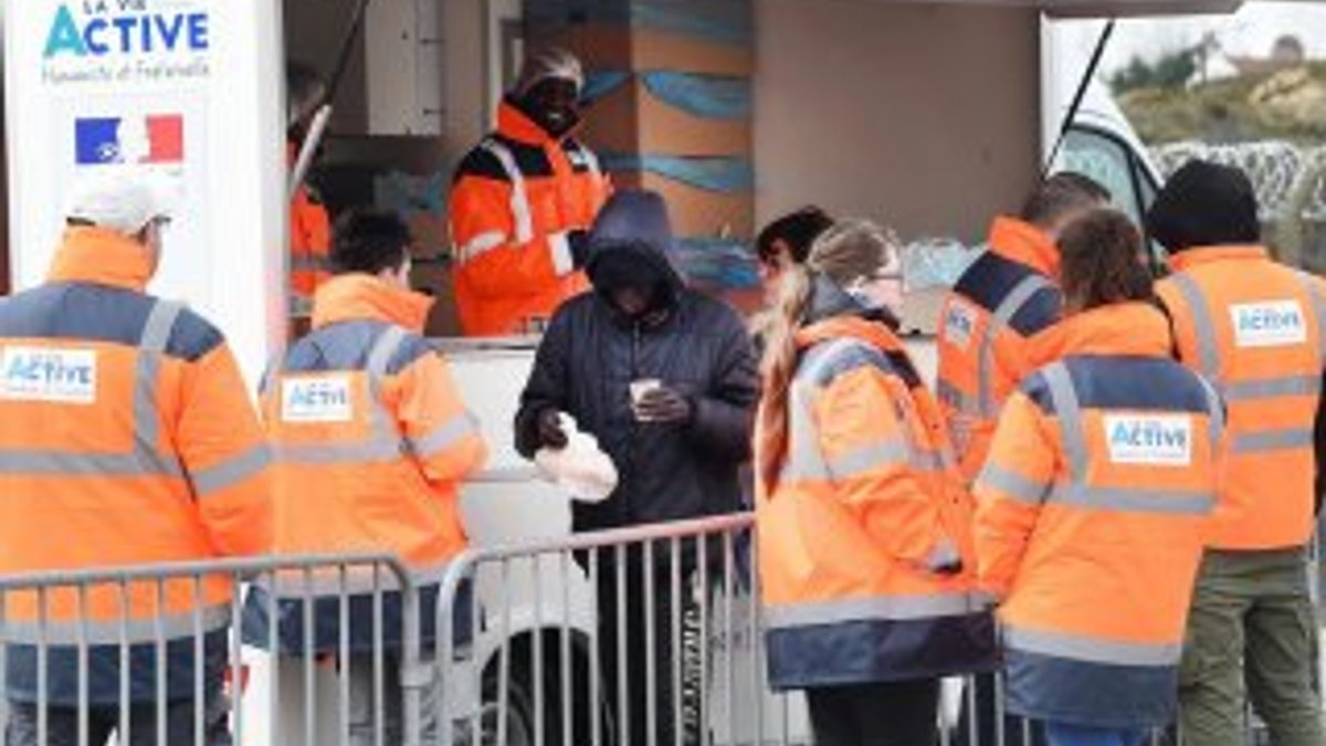 Fransa'da sığınmacılar, devletin dağıttığı yemeği almadı