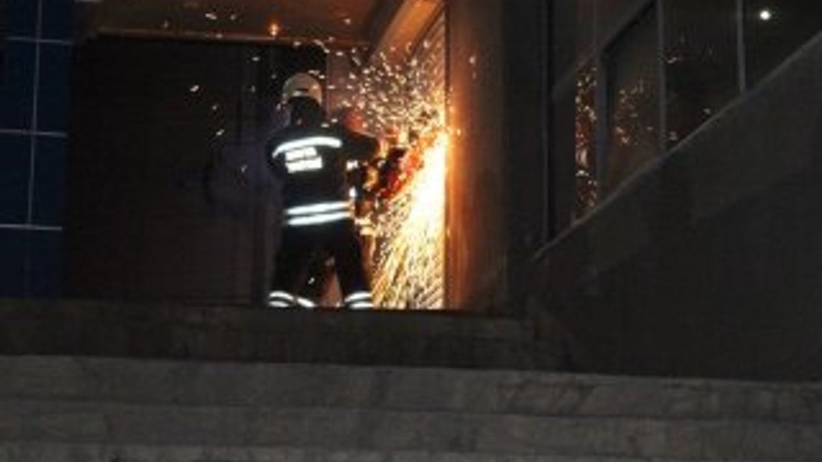 Konya'da benzinlik yazıhanesinde çıkan yangın korkuttu