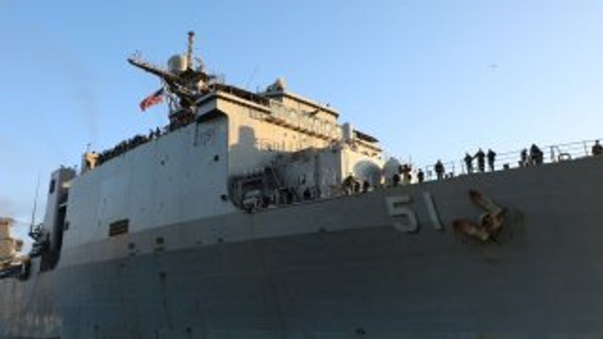 ABD'ye ait savaş gemisi Batum limanına demirledi