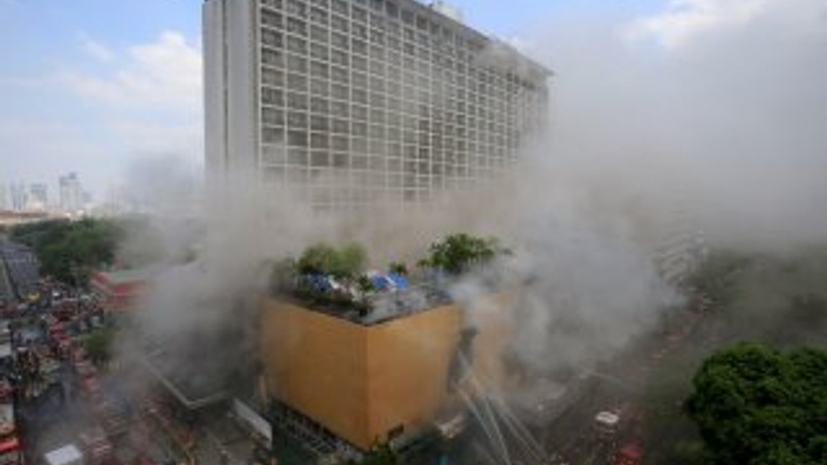 Filipinler'de otel yangını: 4 ölü