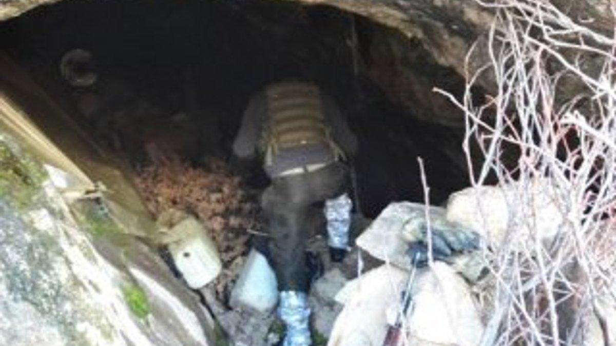 Tunceli'de 2 mağara 6 sığınak imha edildi