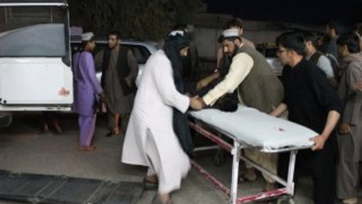 Afganistan'da bomba yüklü saldırı: 15 ölü