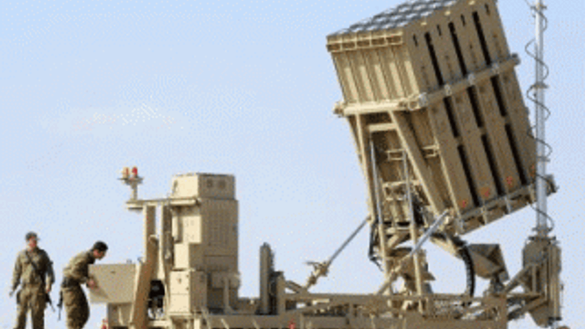 İsrail'in Demir Kubbe'si füzeleri boşa ateşledi
