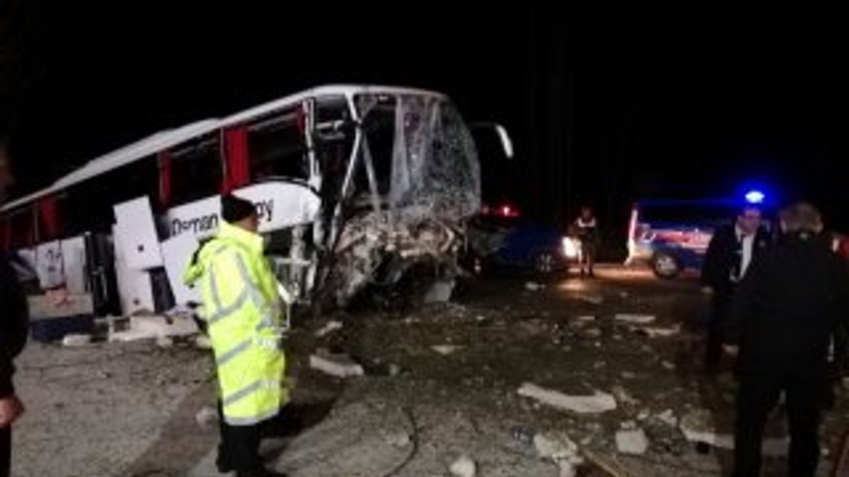 Çorum'da otobüs kazası: 2 ölü 33 yaralı