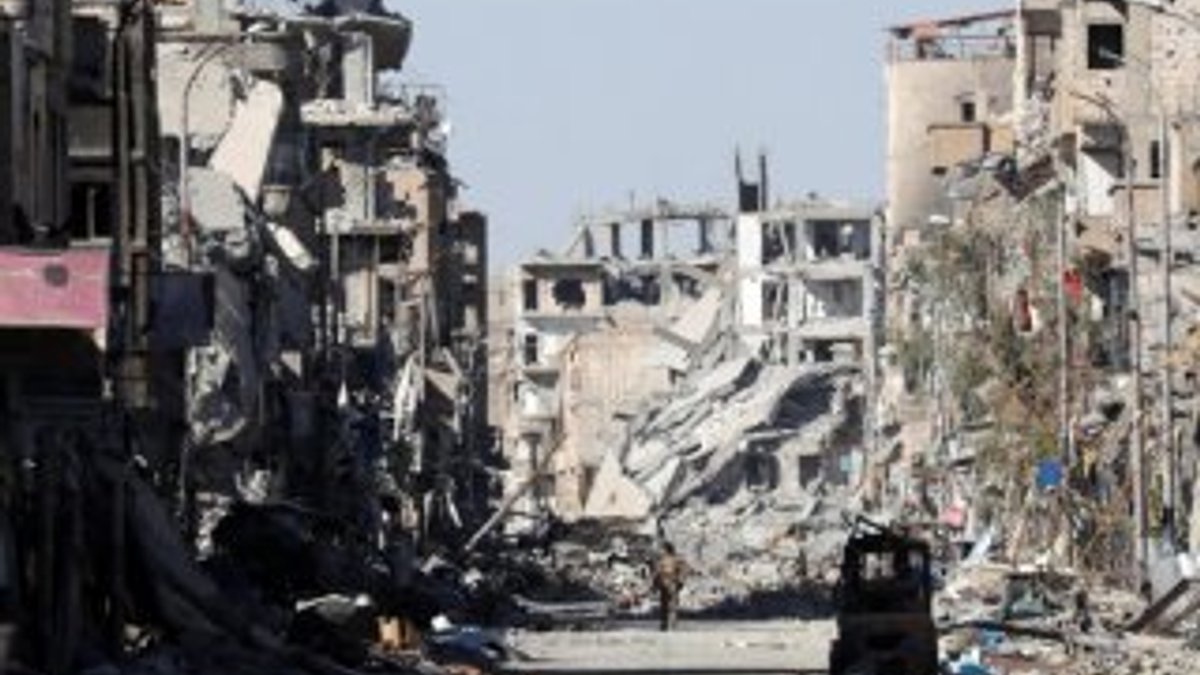 Suriye'de rejim gözünü Rakka'ya dikti