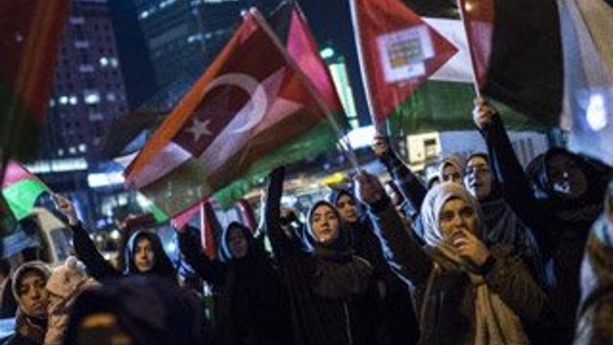 İstanbul'da İsrail Konsolosluğu önünde Gazze protestosu