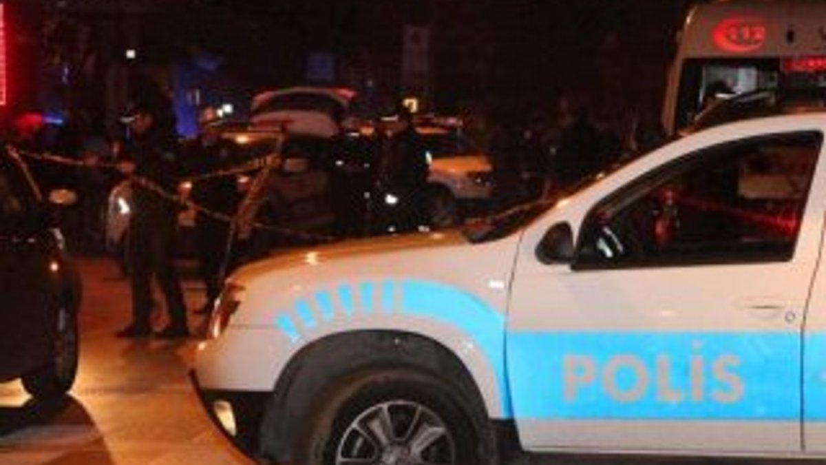 Bağcılar'da silahlı kavga: 1 polis ağır yaralı