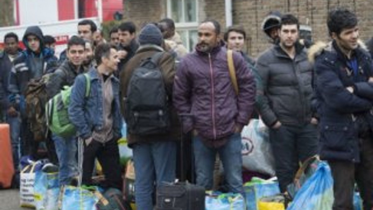 Hollanda kara yoluyla gelen mültecileri geri gönderecek