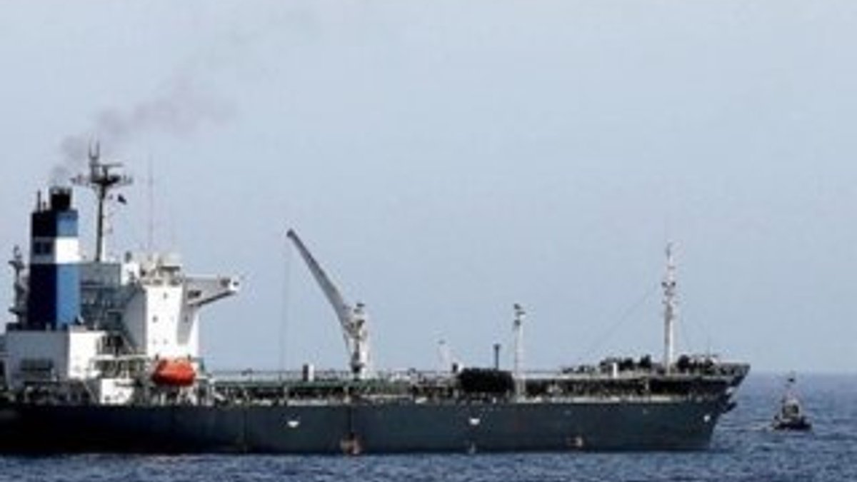 Husiler Kızıldeniz'de Suudi tankeri vurdu
