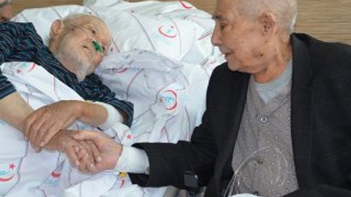Asker arkadaşları 72 yıl sonra buluştu