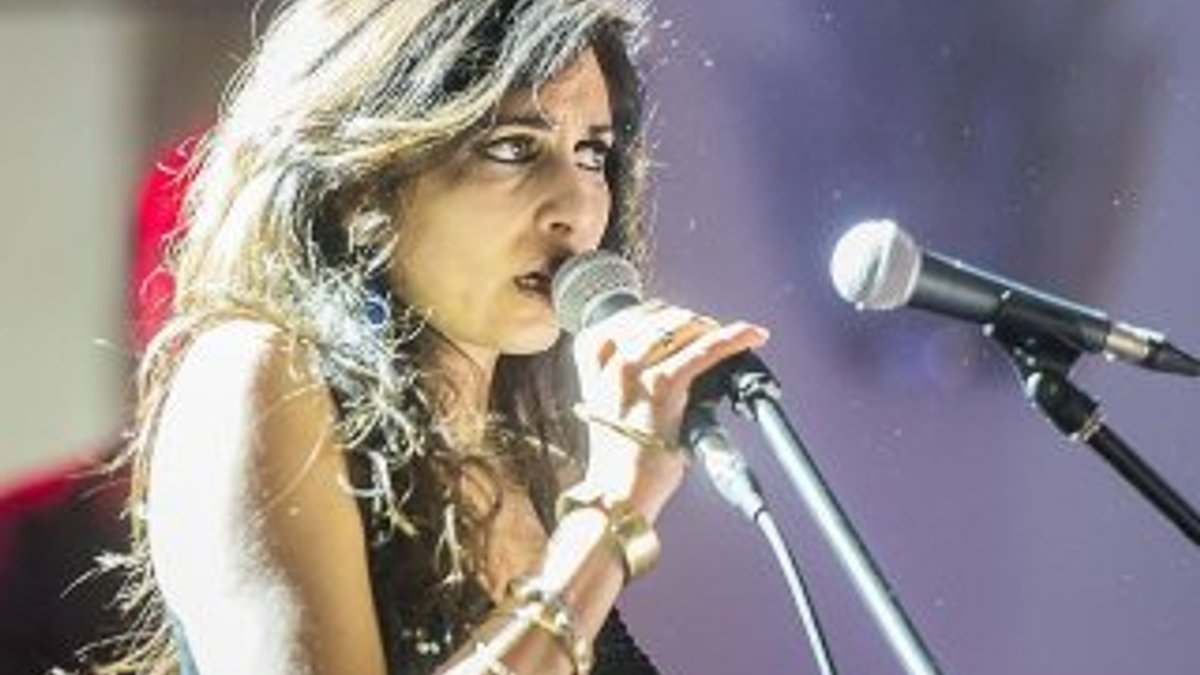 Yasmine Hamdan İstanbul'da konser verecek
