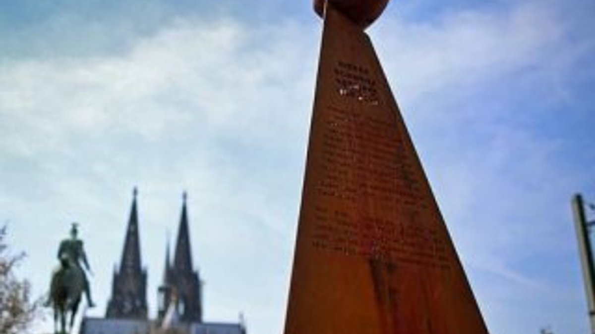 Köln'deki soykırım anıtı mahkeme kararıyla kaldırıldı