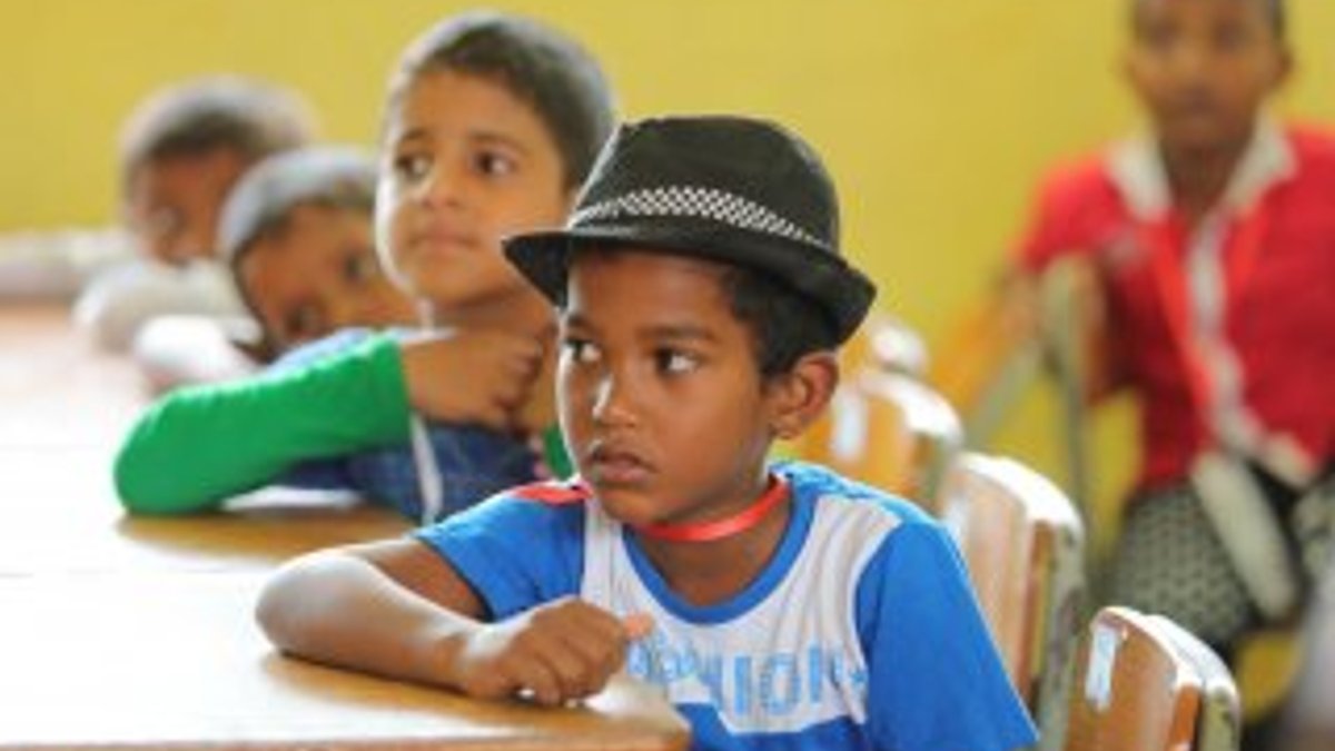 İHH, Sri Lankalı çocukların yüzünü güldürdü