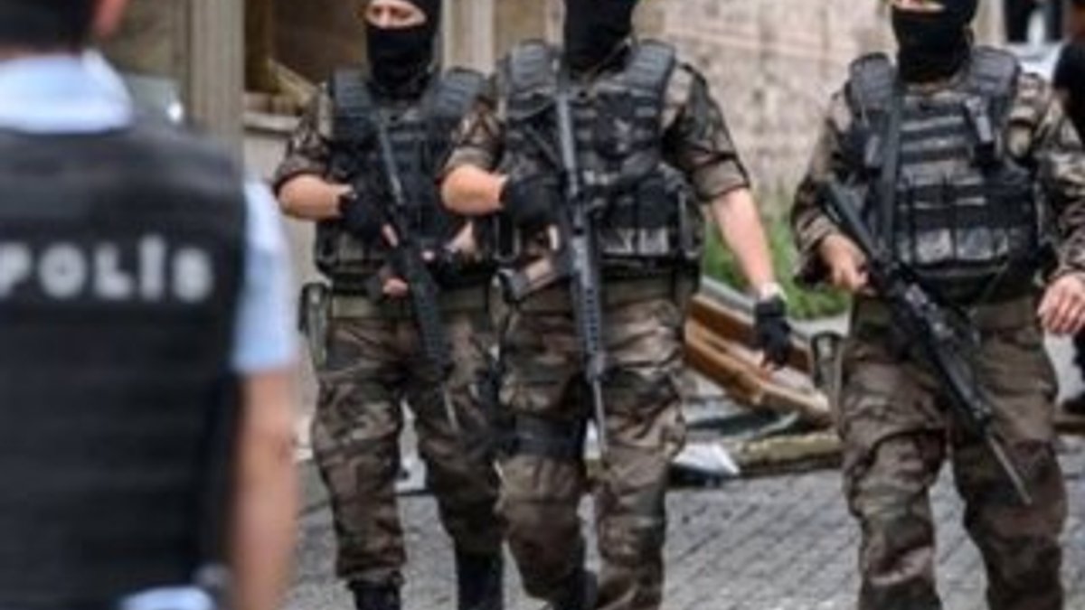 İzmir ve Ankara emniyetinin 4 mahrem imamı yakalandı
