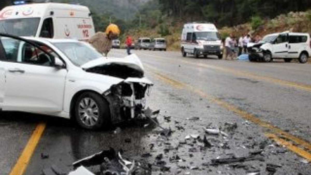 Fethiye'de kaza: İngiliz ve ABD'li sürücüler yaralandı