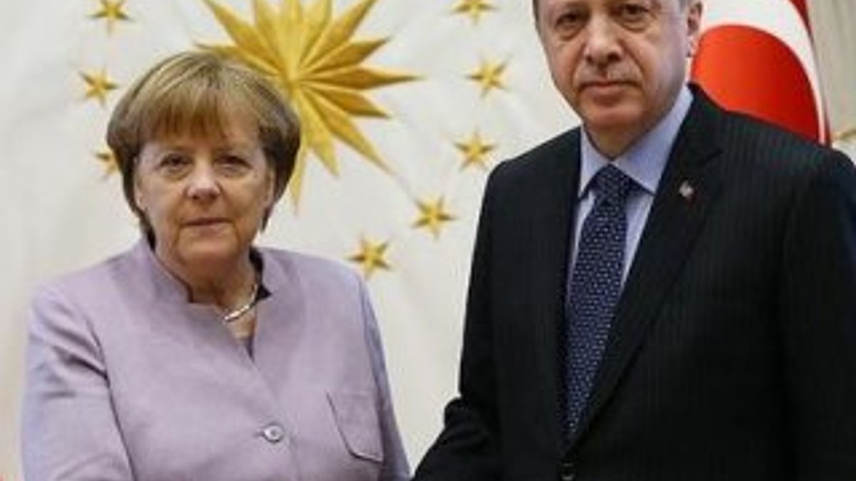 Erdoğan ve Merkel Kudüs'ü görüştü