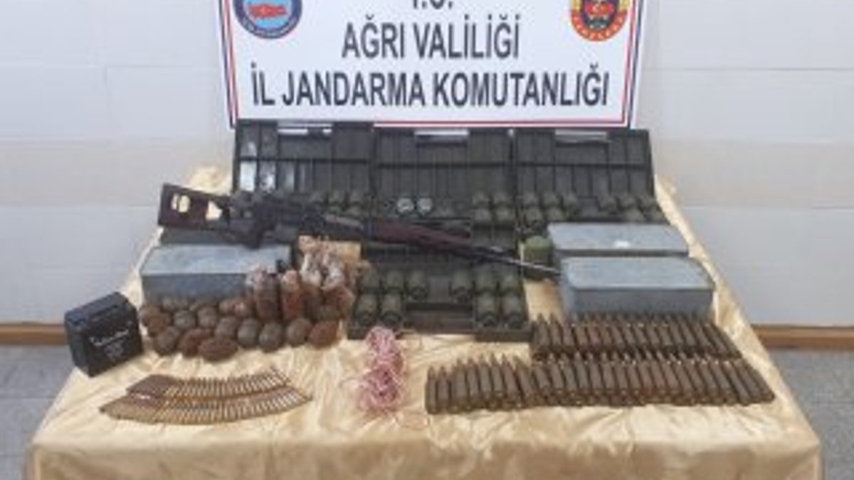 Ağrı Dağı’nda PKK sığınağında 61 el bombası imha edildi