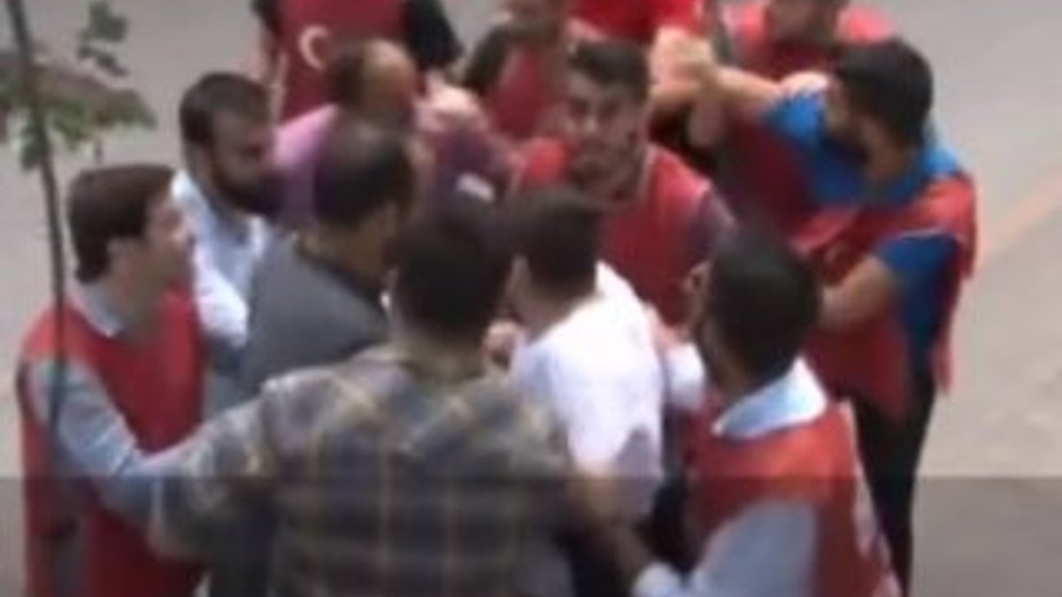 19 Mayıs yürüyüşünde CHP'liler birbirine girdi
