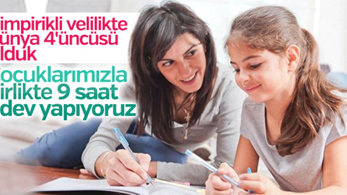 Türkler haftada 9 saat ödevlere yardım ediyor