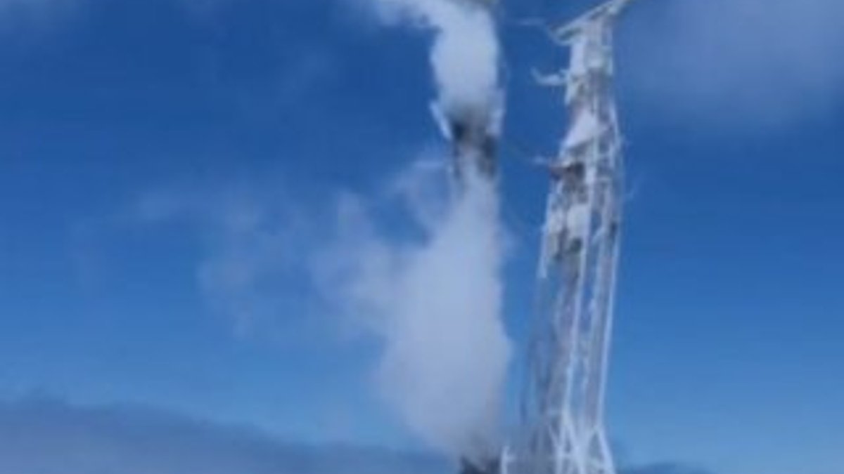 SpaceX 7 bilimsel araştırma uydusu fırlattı