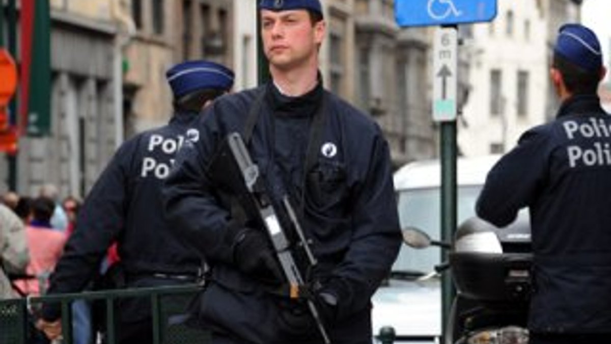 Belçika polisi vücut kamerası takacak