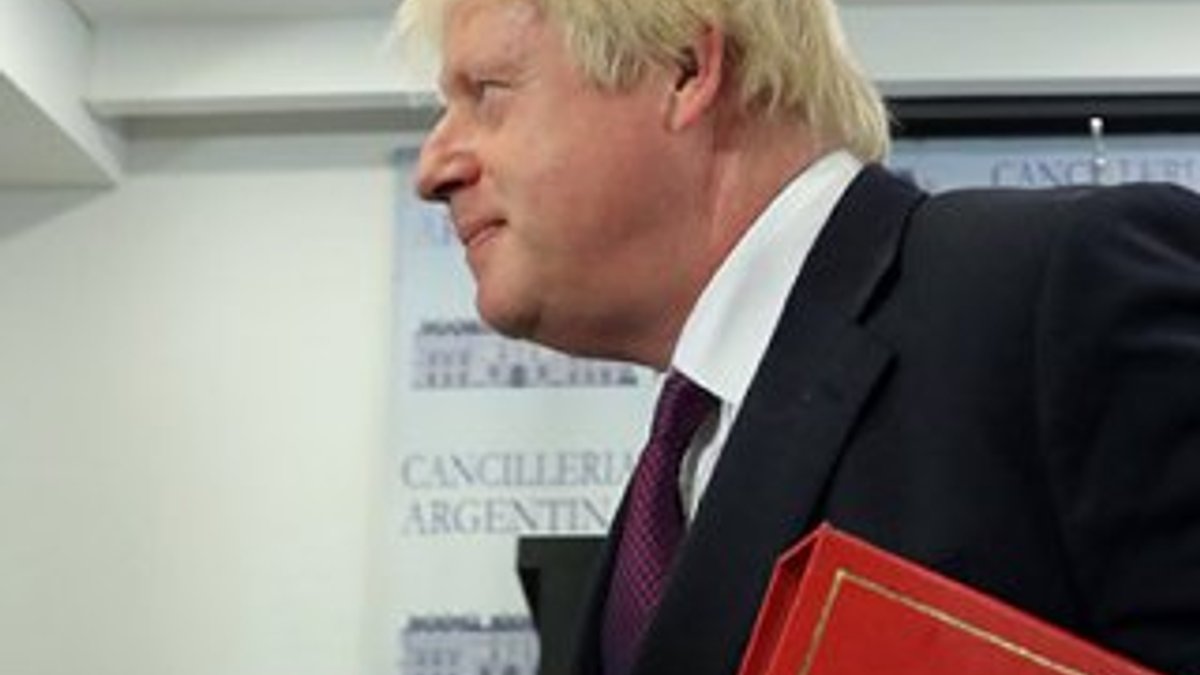 İngiliz Bakan Boris'i telefonla işlettiler