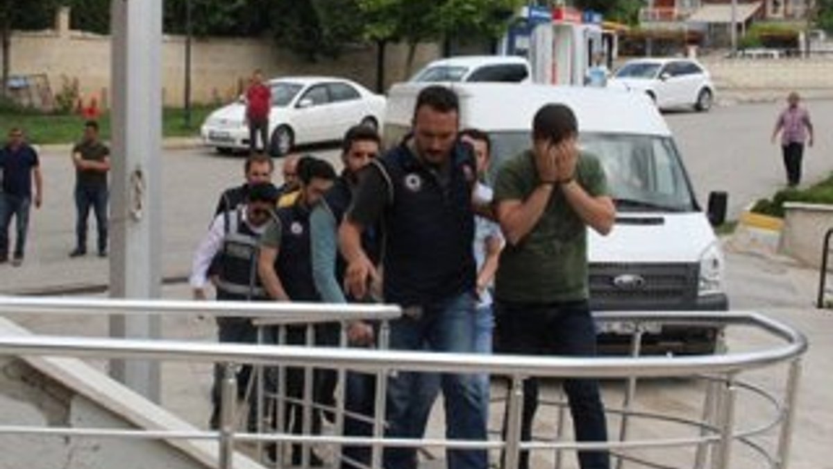 Karaman'da FETÖ'den 4 muvazzaf asker tutuklandı