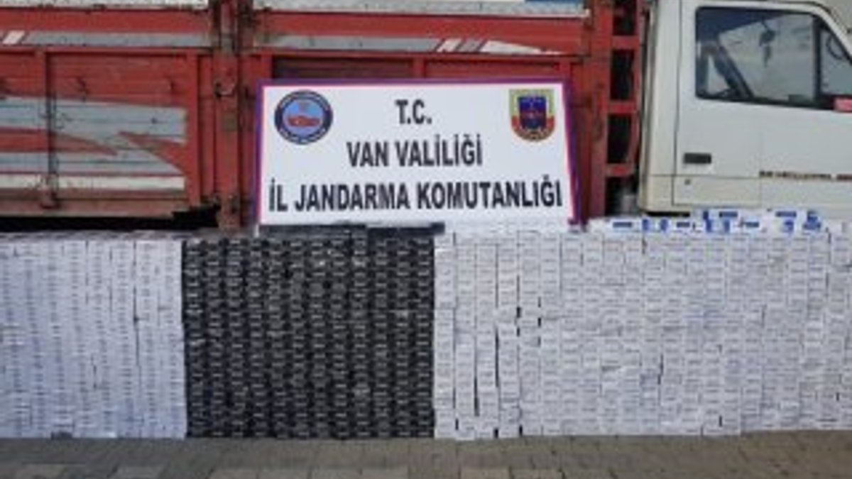 Van'da jandarma 10 bin 610 paket kaçak sigara ele geçirdi