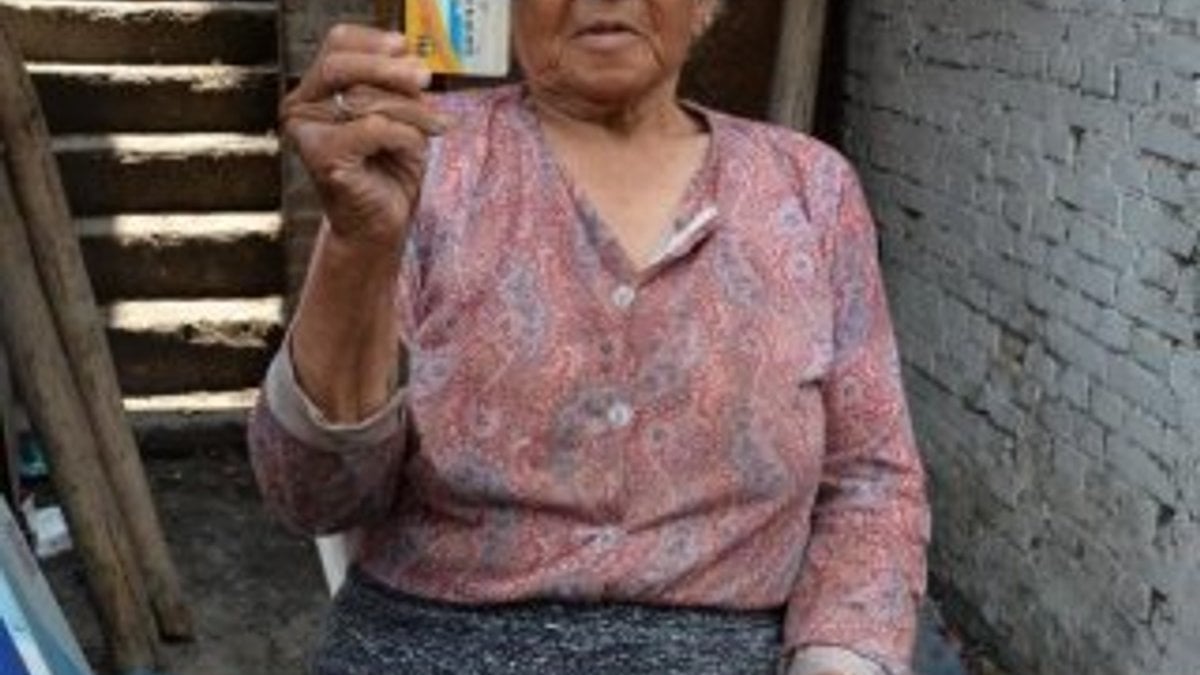 Adana'da yaşlı kadının emekli maaşı habersizce çekildi